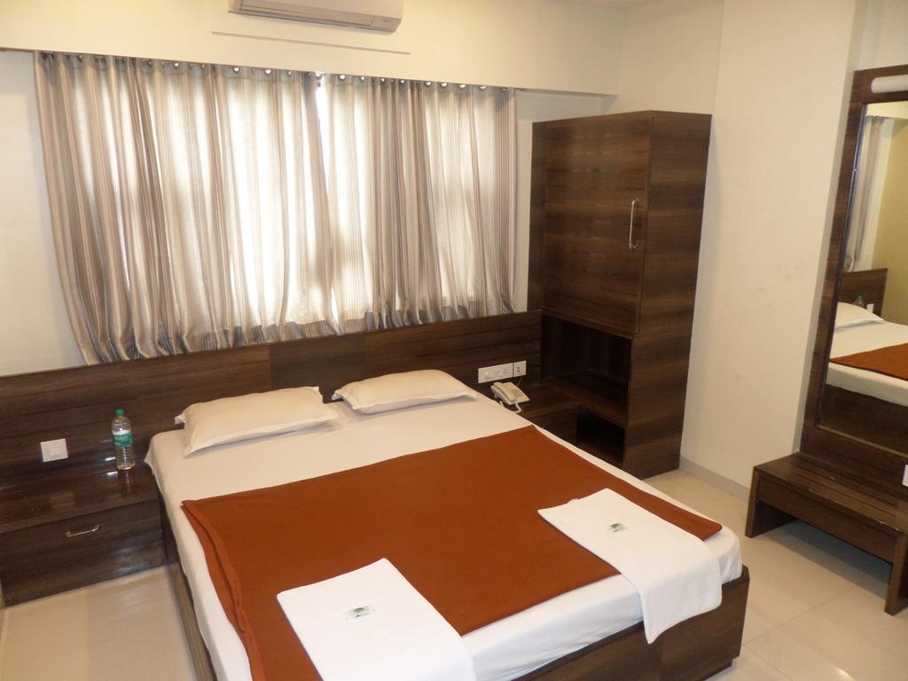 Sai Heera Residency Hotel Shirdi Bilik gambar