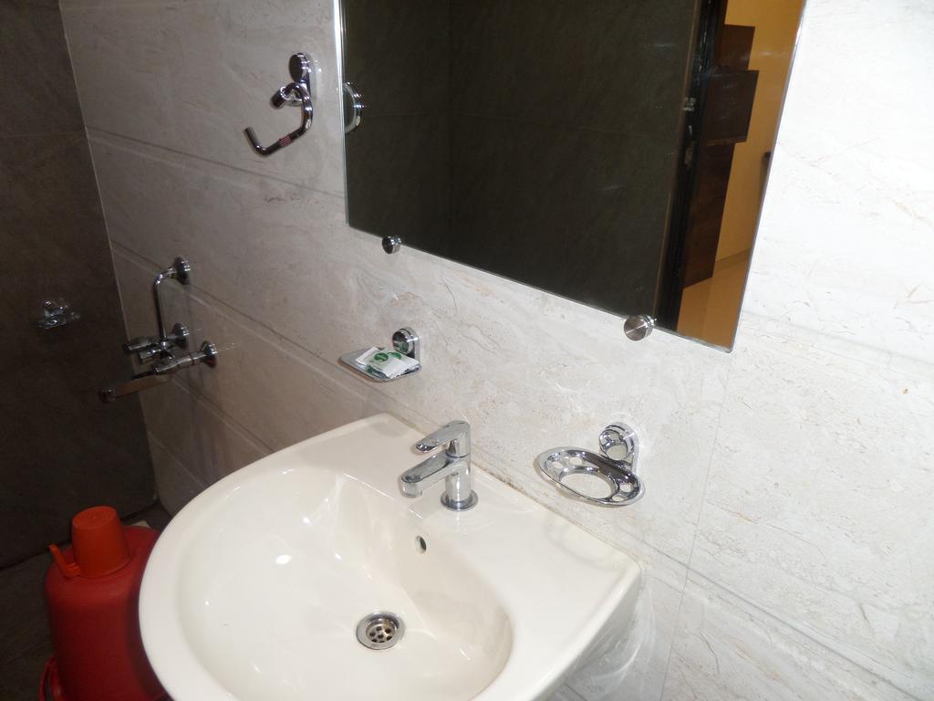 Sai Heera Residency Hotel Shirdi Bilik gambar
