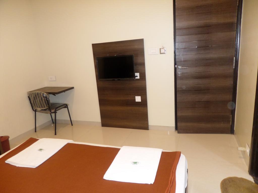 Sai Heera Residency Hotel Shirdi Bilik gambar