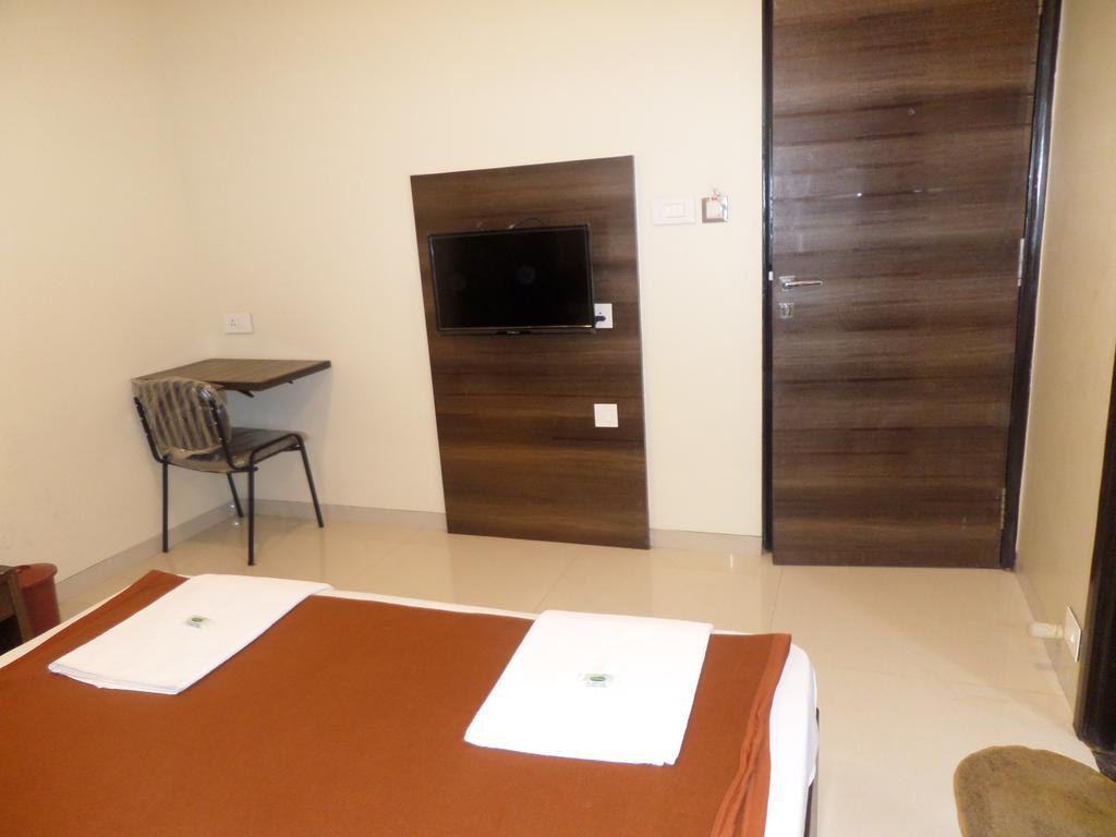 Sai Heera Residency Hotel Shirdi Bilik gambar
