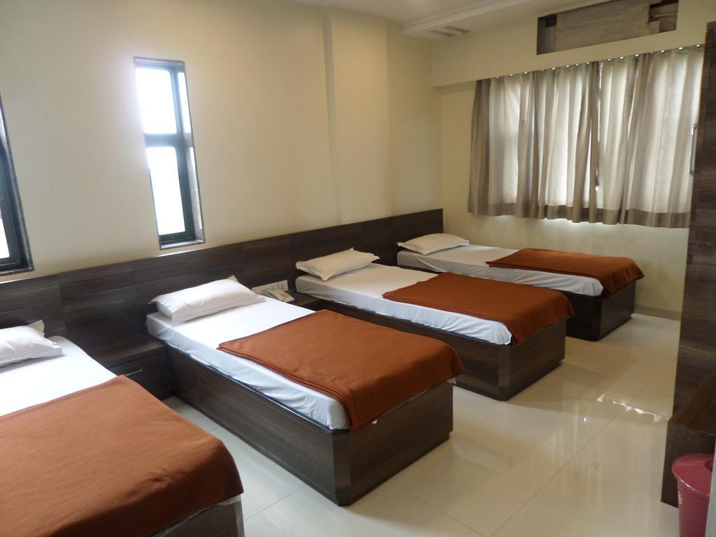 Sai Heera Residency Hotel Shirdi Bilik gambar