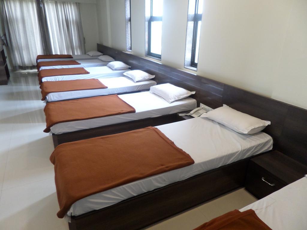 Sai Heera Residency Hotel Shirdi Bilik gambar