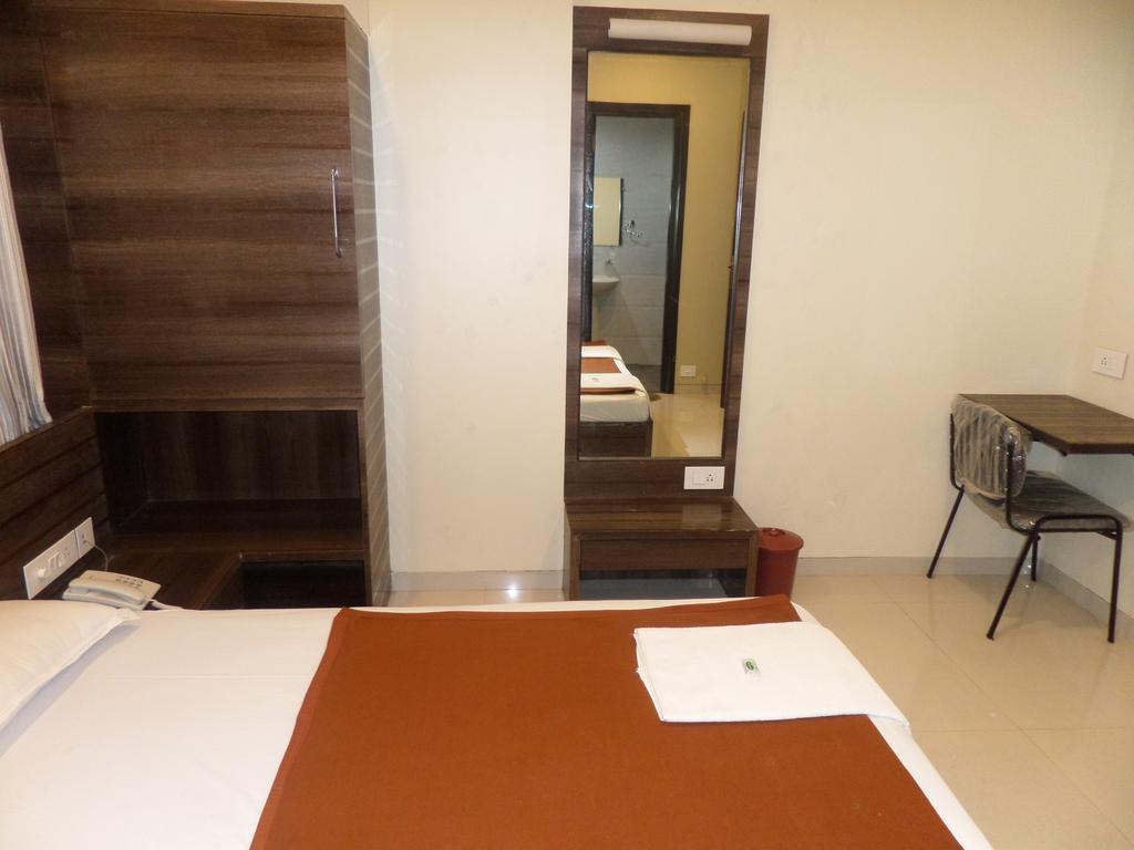 Sai Heera Residency Hotel Shirdi Luaran gambar