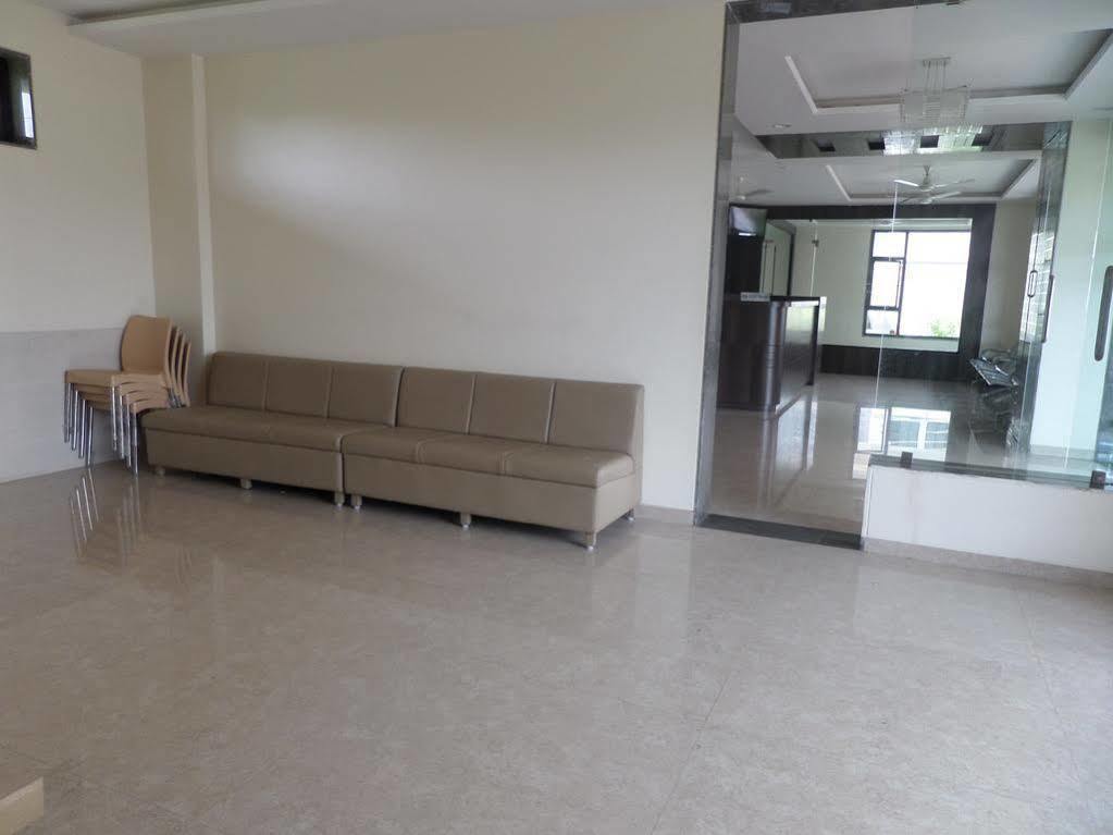 Sai Heera Residency Hotel Shirdi Luaran gambar